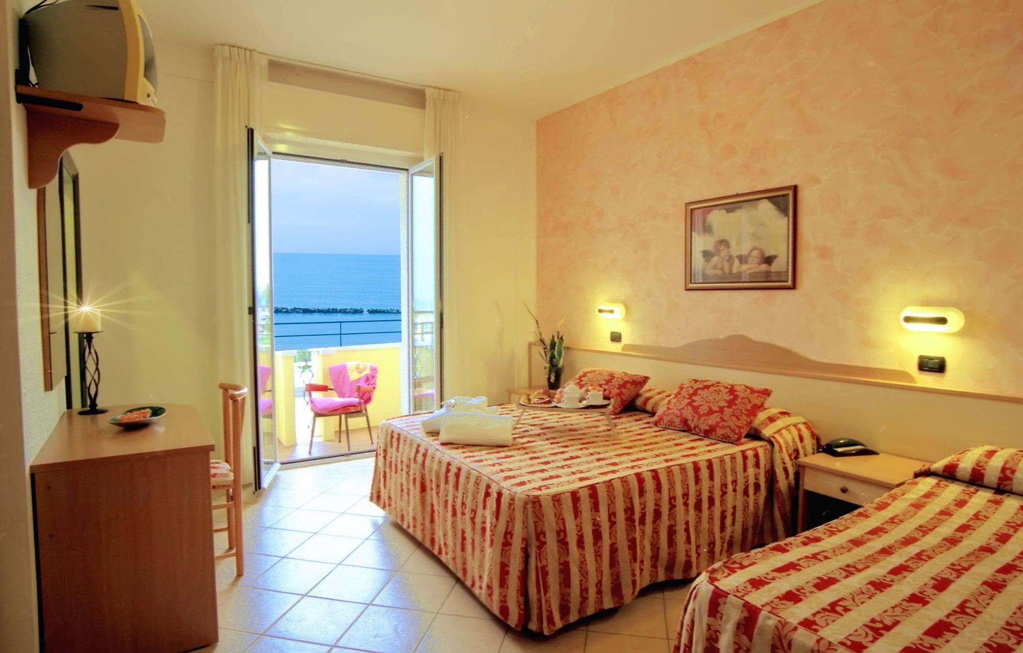 Hotel Palos Rimini Exterior foto